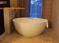 Cast stone bathtub